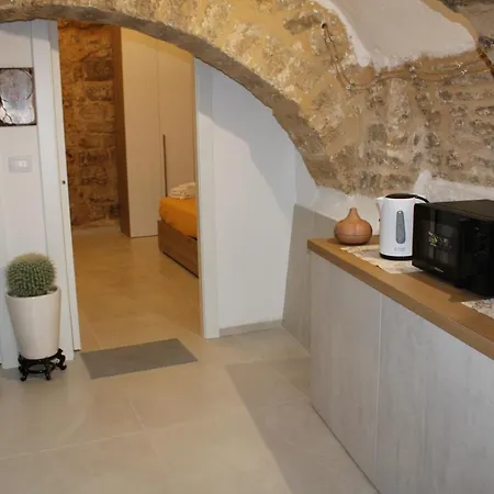 Bed and breakfast Terragine 3*